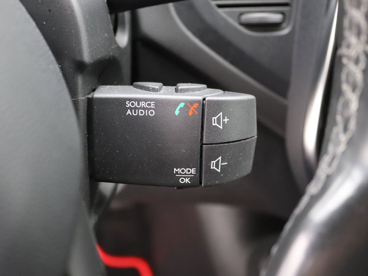 Vehicle Image 27
