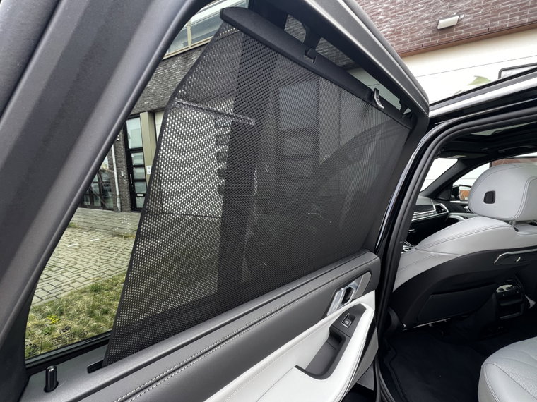 Vehicle Image 24