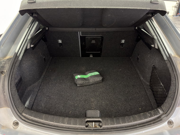 Vehicle Image 36