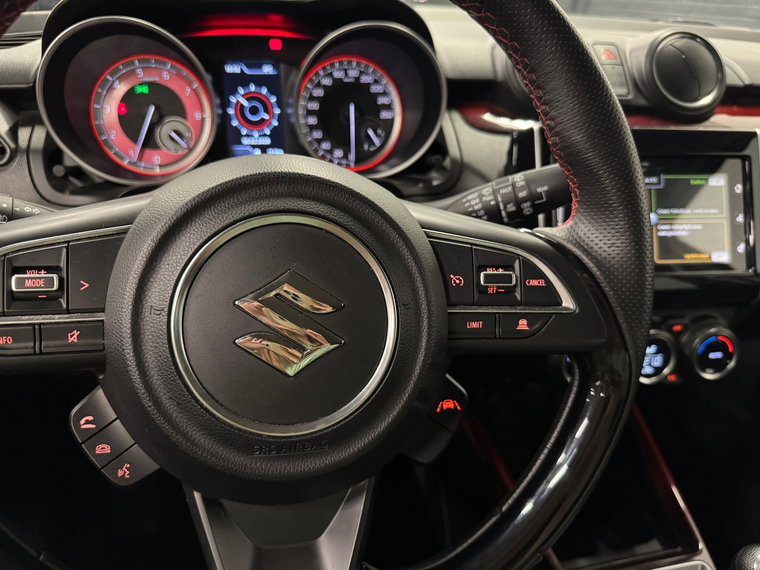 Vehicle Image 22