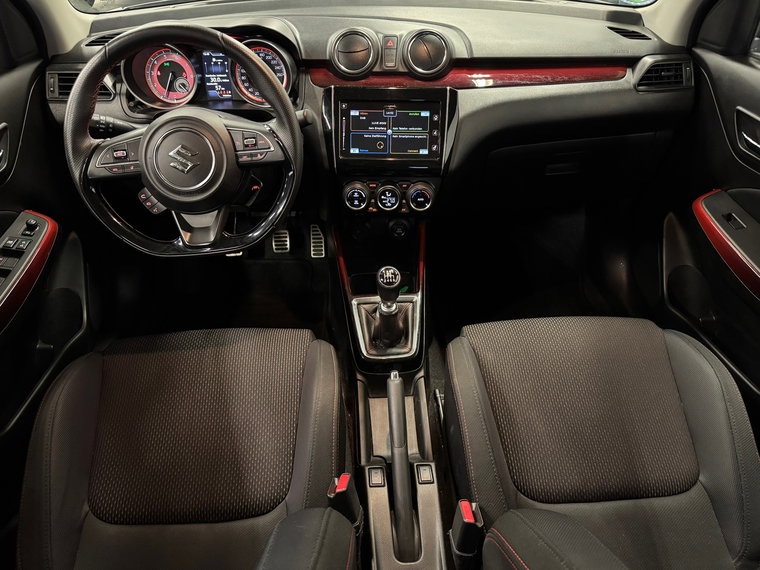 Vehicle Image 11