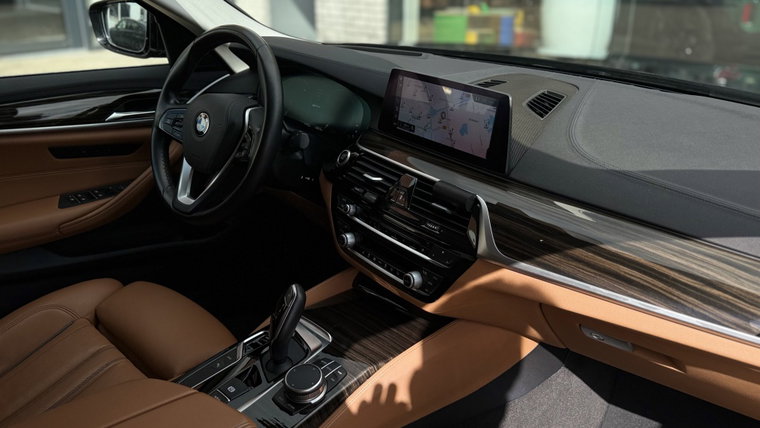 Vehicle Image 34