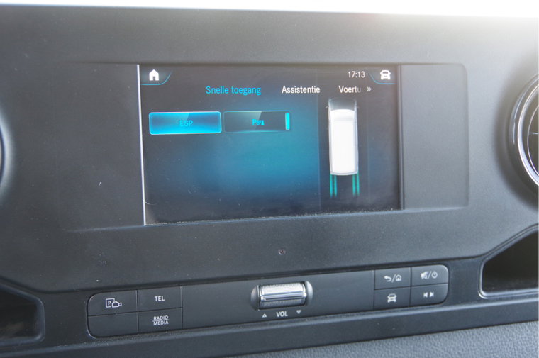 Vehicle Image 17