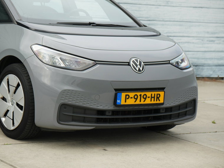 Vehicle Image 26