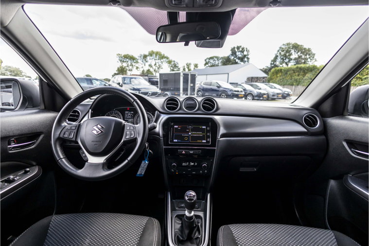 Vehicle Image 30
