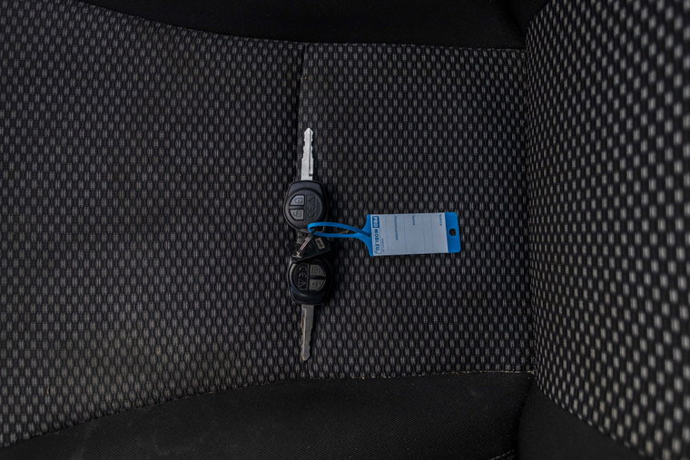 Vehicle Image 37