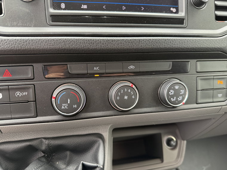 Vehicle Image 29
