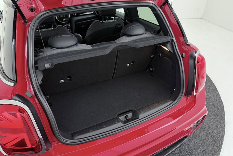 Vehicle Image 33