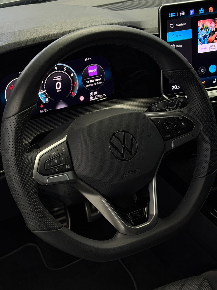 Vehicle Image 40