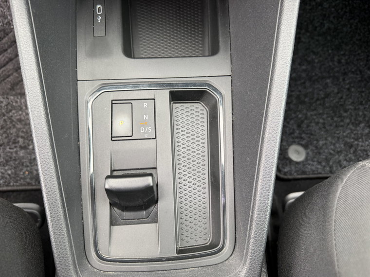 Vehicle Image 38