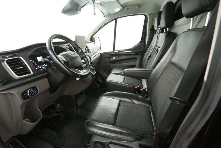 Vehicle Image 22