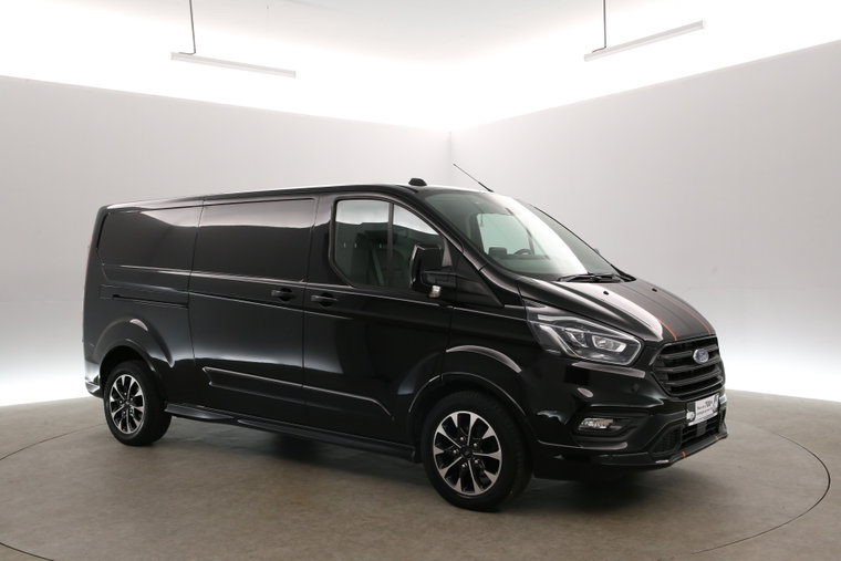 Vehicle Image 6