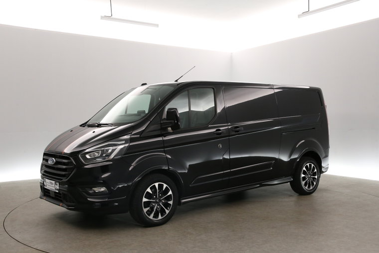 Vehicle Image 9
