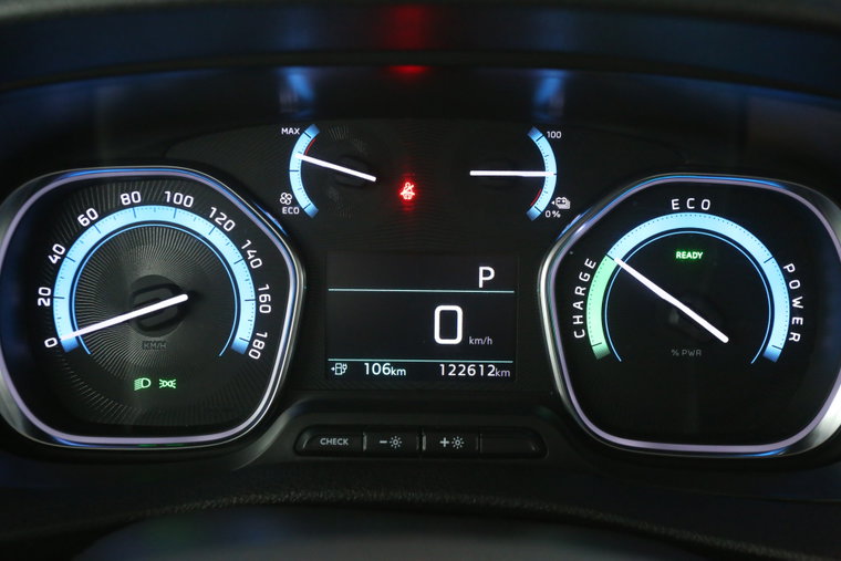 Vehicle Image 15
