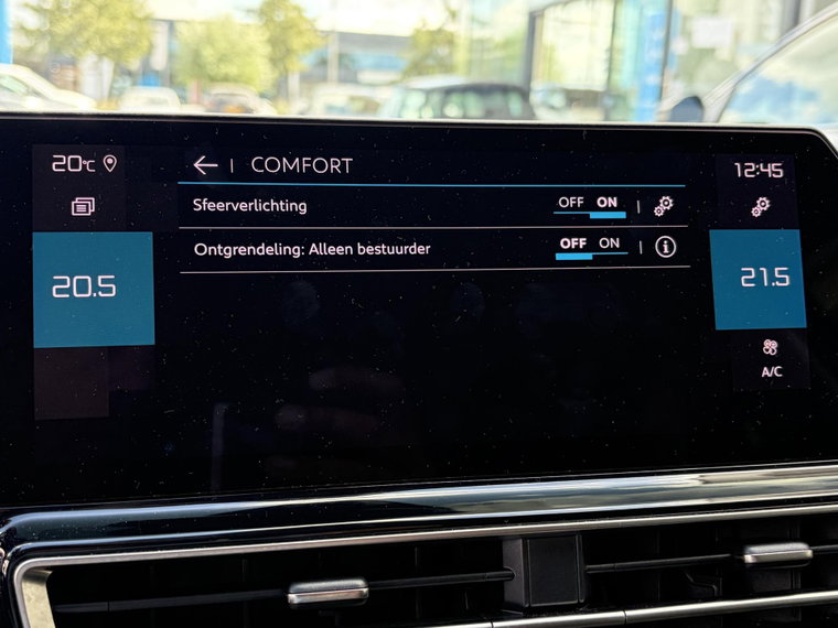 Vehicle Image 37