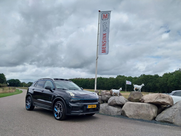 Vehicle Image 6