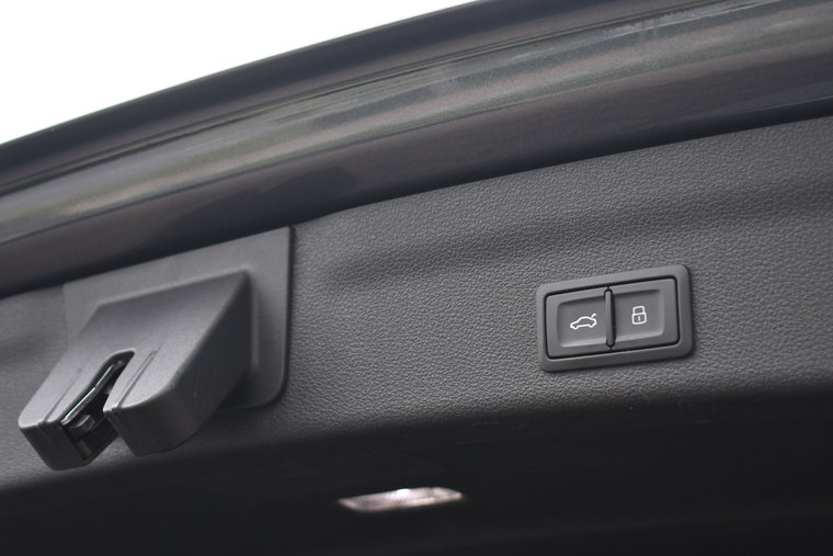Vehicle Image 37