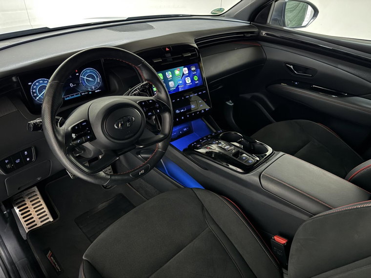 Vehicle Image 16