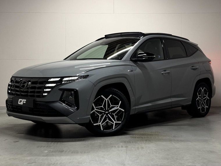 Vehicle Image 10