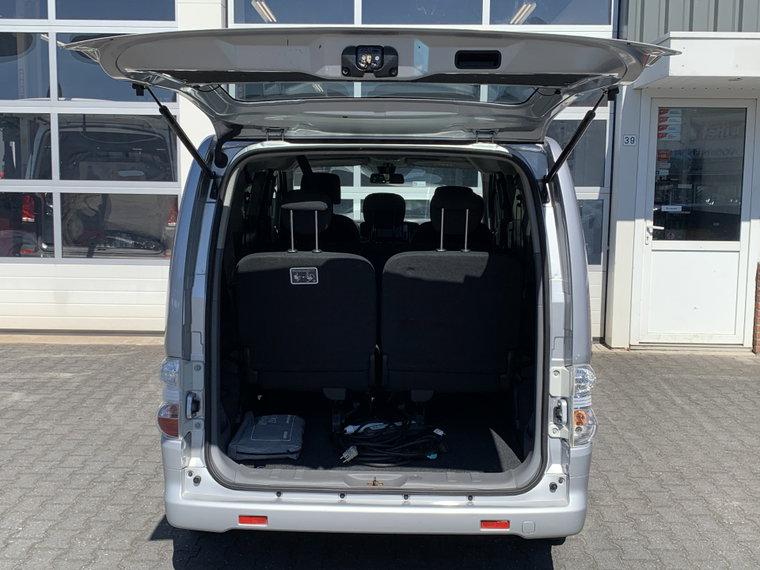 Vehicle Image 28