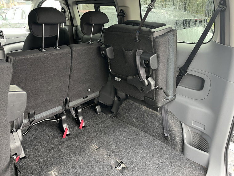 Vehicle Image 30