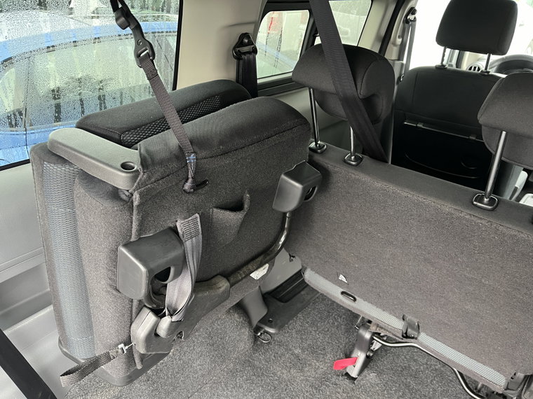 Vehicle Image 32