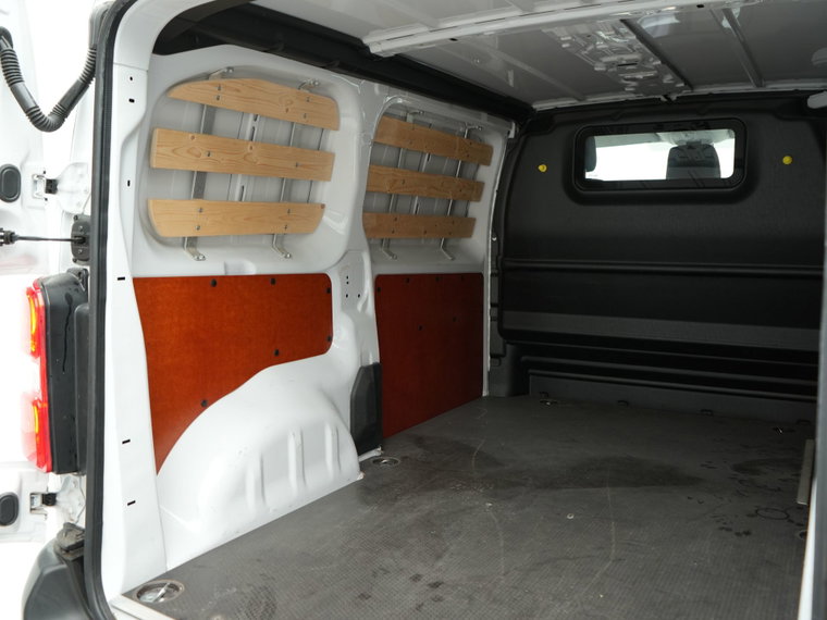 Vehicle Image 24