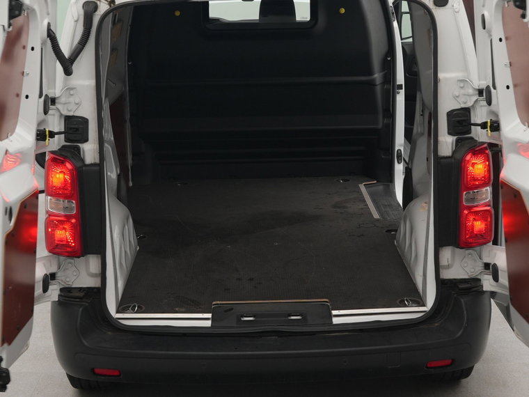 Vehicle Image 36
