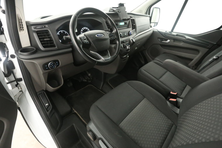 Vehicle Image 23