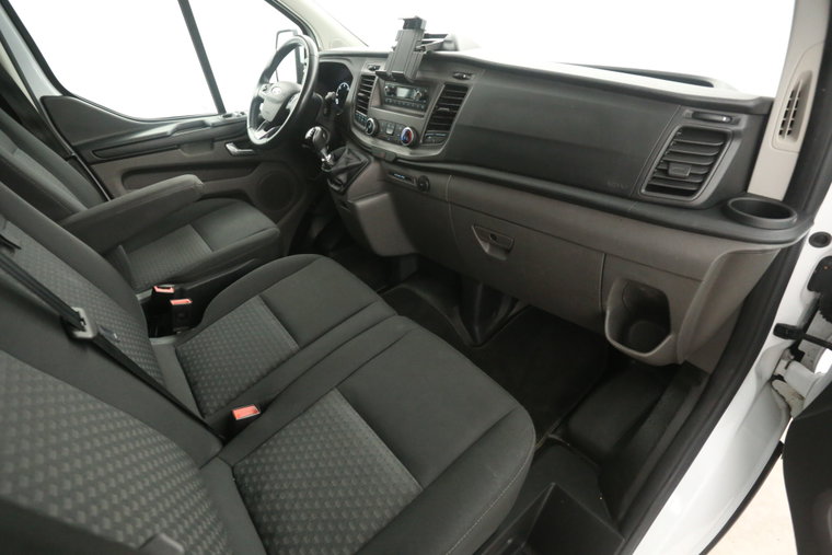 Vehicle Image 24