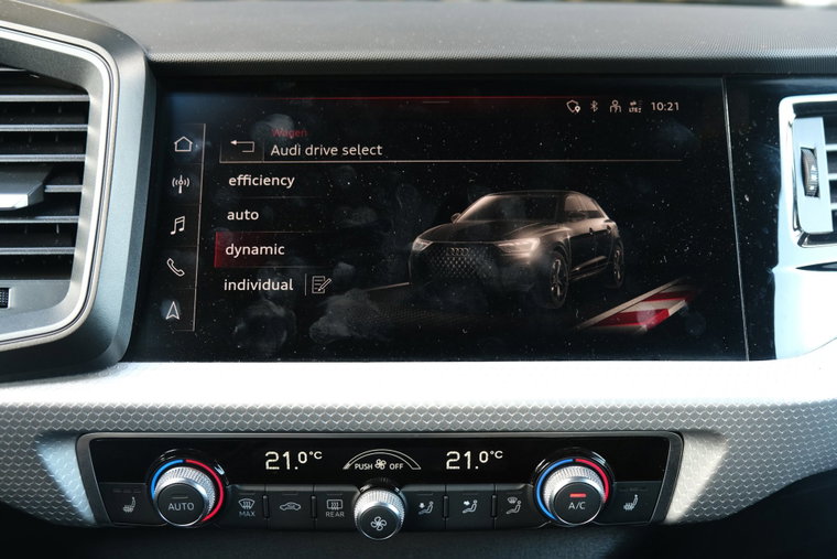 Vehicle Image 23