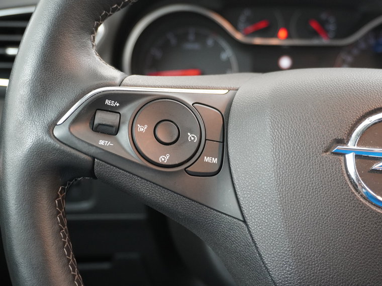 Vehicle Image 27