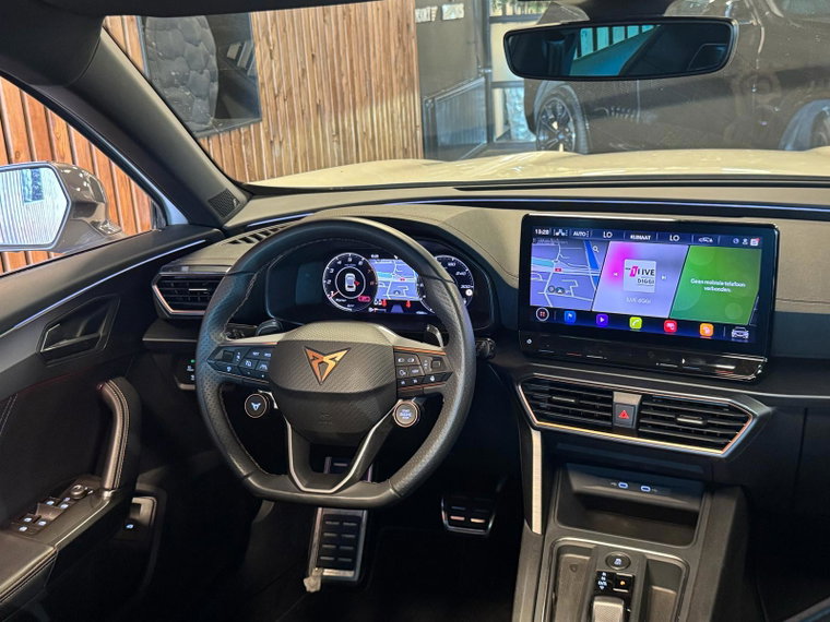 Vehicle Image 17