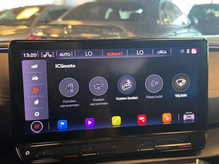 Vehicle Image 36