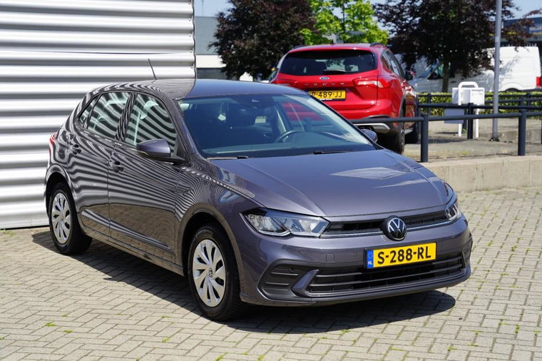 Vehicle Image 18