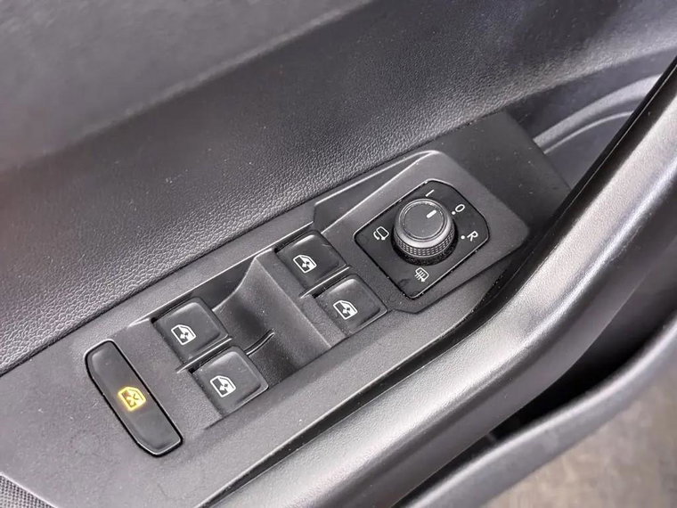 Vehicle Image 29