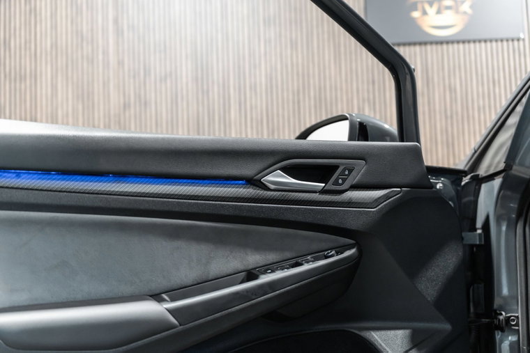 Vehicle Image 45