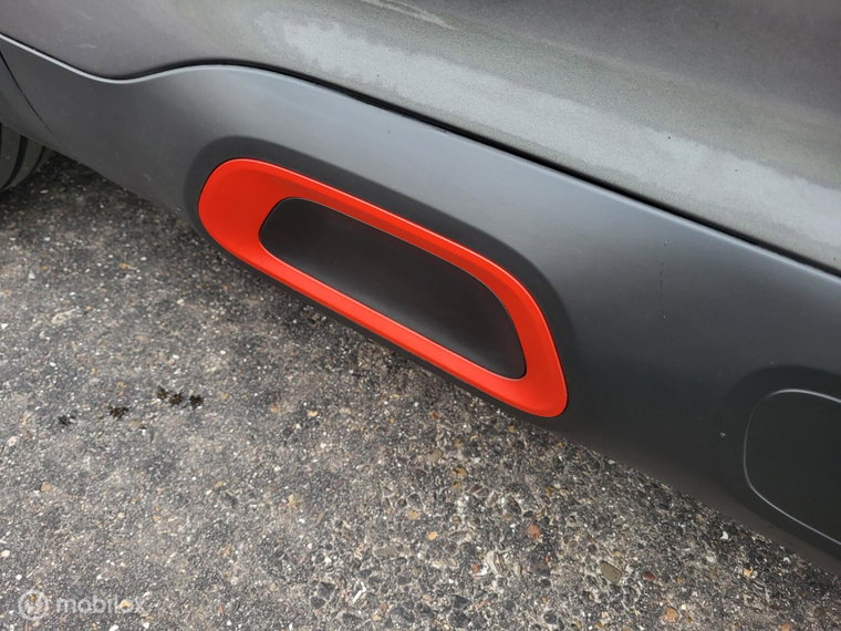 Vehicle Image 39