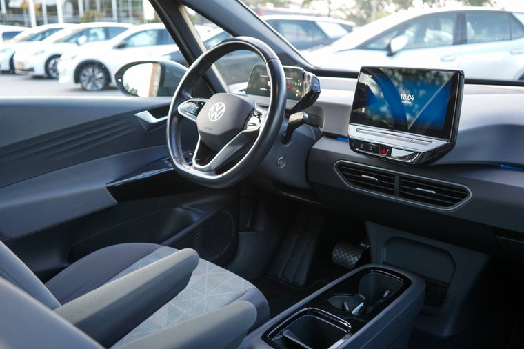 Vehicle Image 36