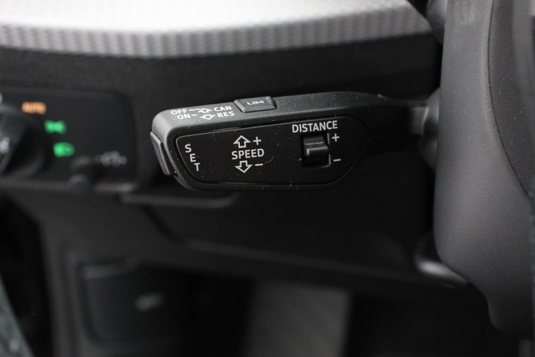 Vehicle Image 26