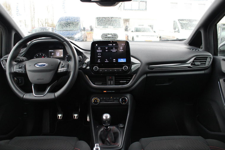 Vehicle Image 11