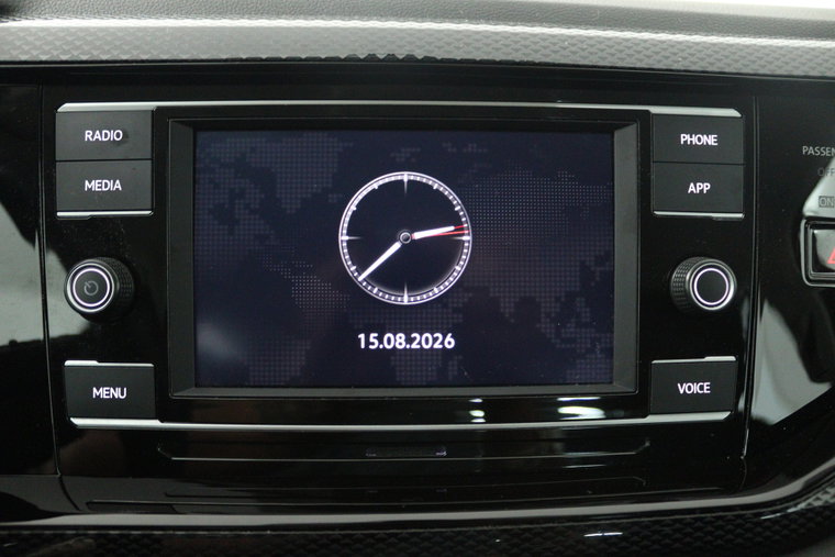Vehicle Image 21