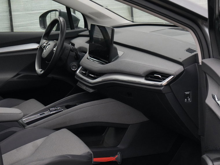 Vehicle Image 50