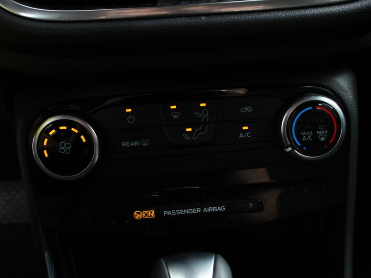 Vehicle Image 27
