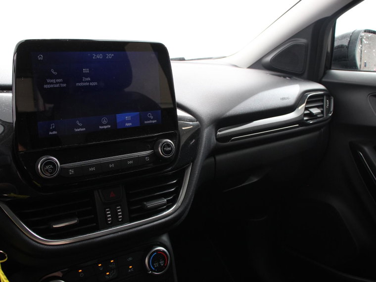 Vehicle Image 30