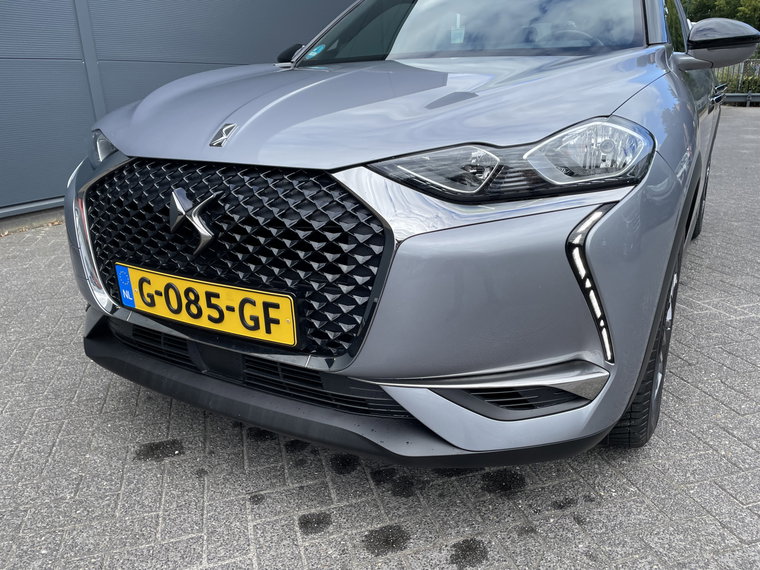 Vehicle Image 32