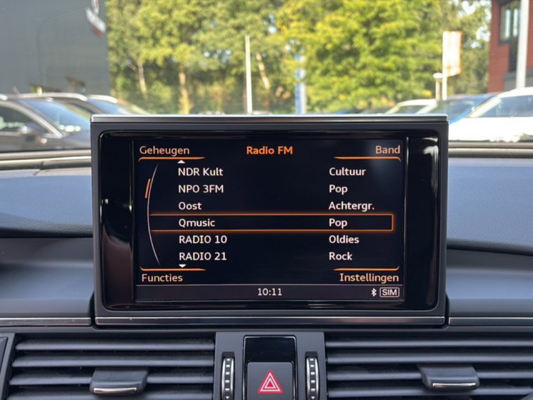 Vehicle Image 24