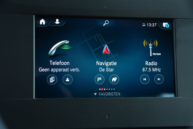 Vehicle Image 30