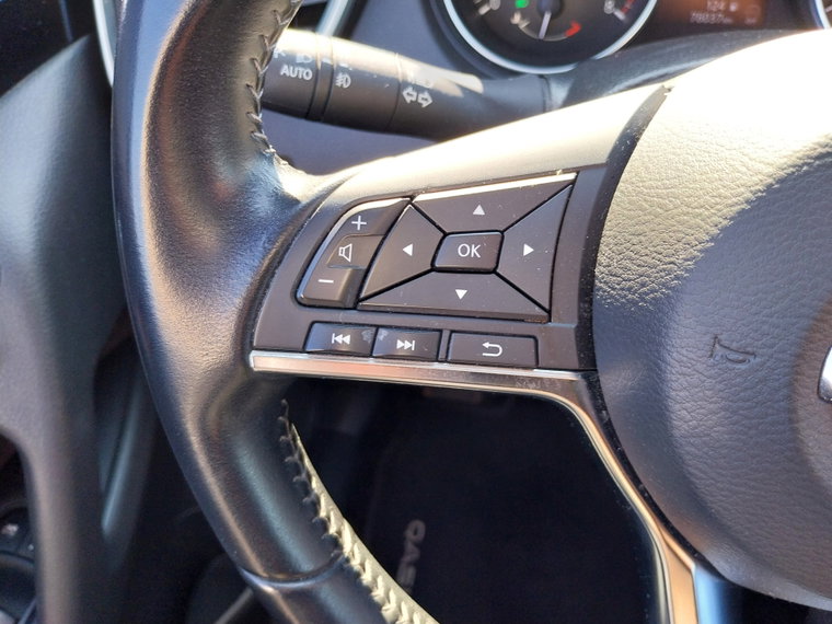 Vehicle Image 26