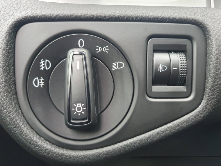 Vehicle Image 38